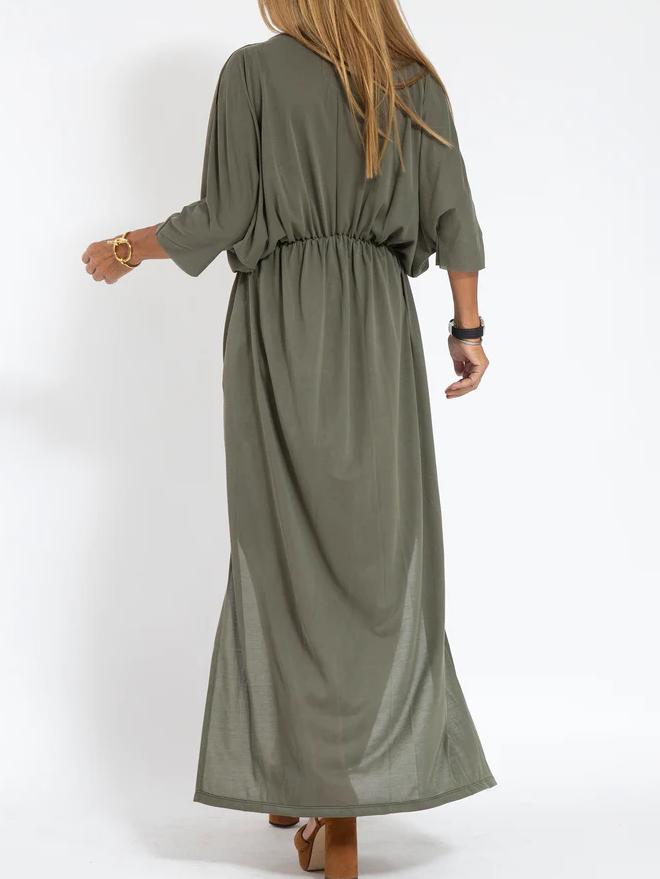 EL VESTIDO VENISE CON CUELLO EN V Y BOLSILLO