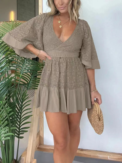 EL VESTIDO DE ENCAJE SERAPHINA